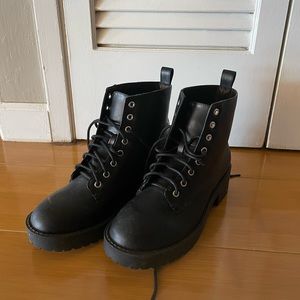 Black boots H&M